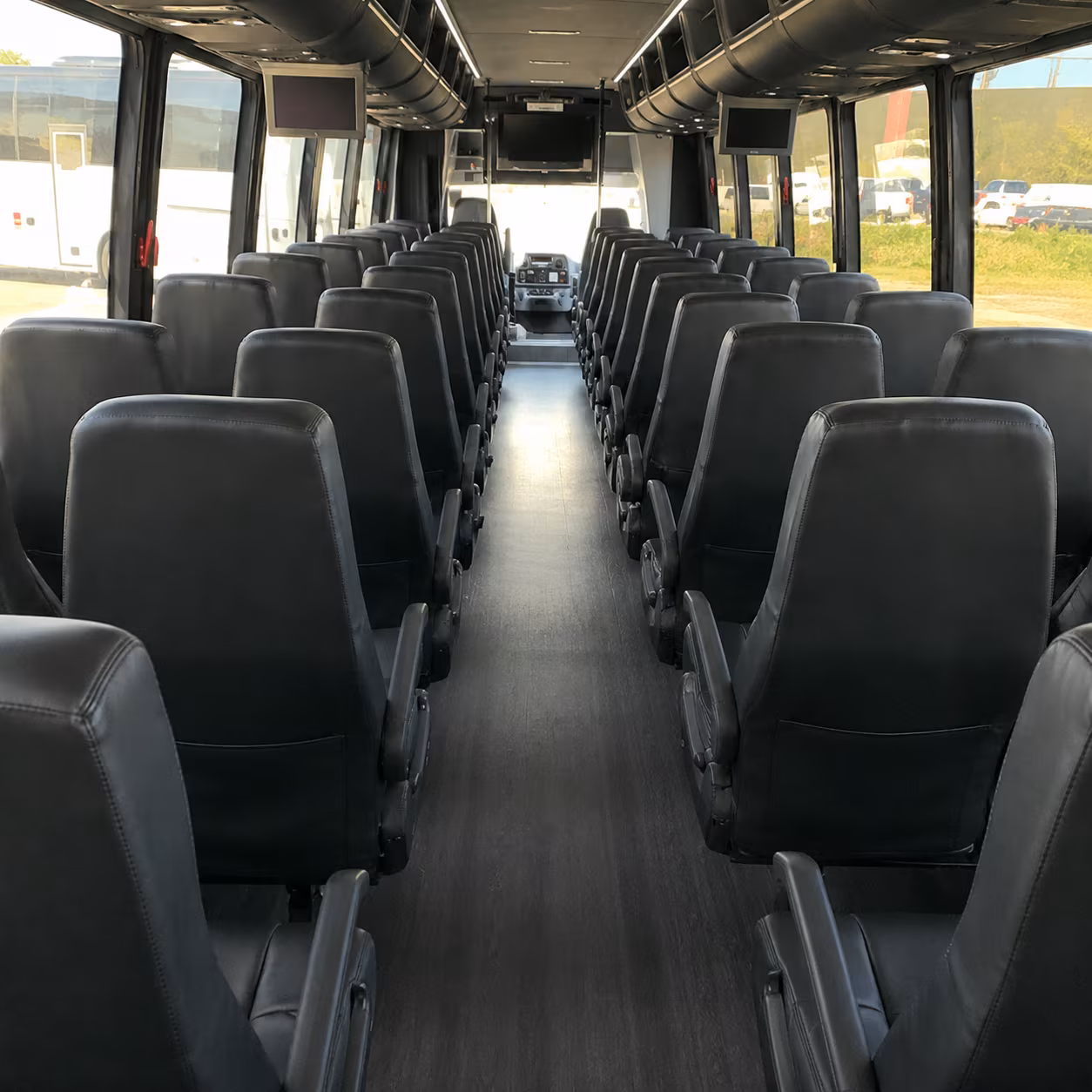 lawton airport shuttle bus rentals for private groups